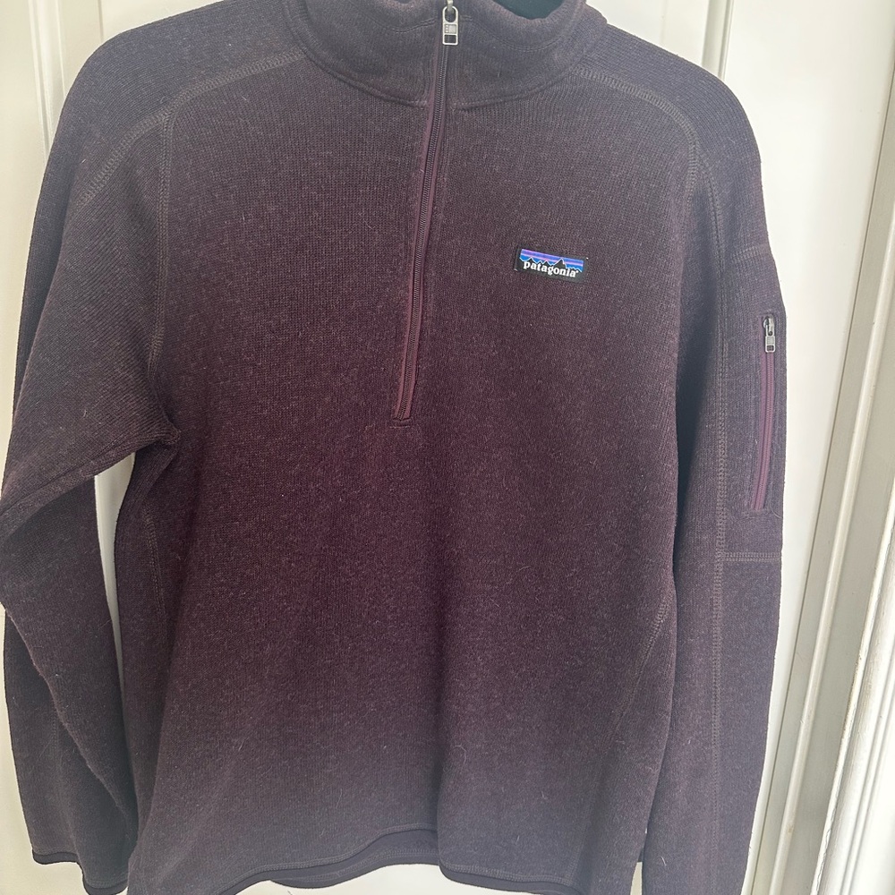 Patagonia Women’s Better Sweater 1/4 Zip-Up Fleece in Plum size large